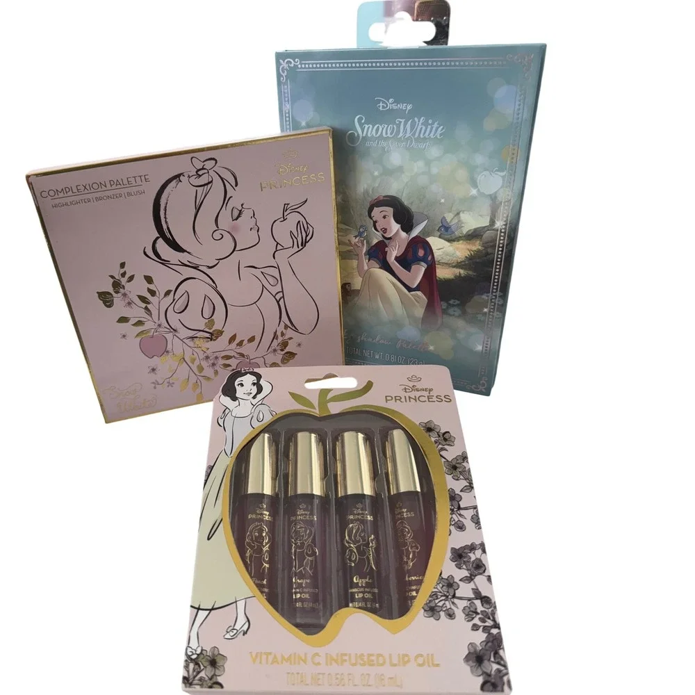 Disney Snow White Makeup Set Eyeshadow Complexion Palette Lip Oil Taste Beauty